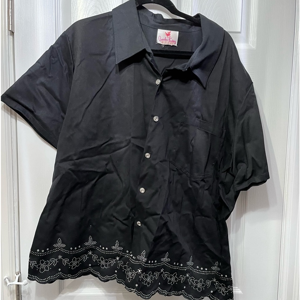 Quacker Factory Rhinestone Short Sleeve with detailing around the hem